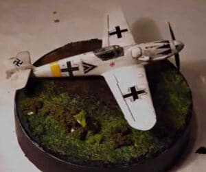 como hacer peanas para maquetas modelismo